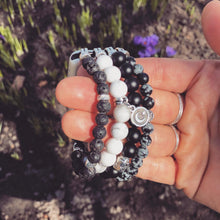 Load image into Gallery viewer, Beaded Apple Watch Strap Yin/Yang Mix